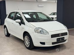 Bianco Usata 2009 Fiat Grande Punto Dynamic Due volumi | 2500 € (Buon prezzo)
