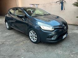 Grigio Usata 2019 Renault Clio IV Tre volumi | 7690 € (Ottimo prezzo)