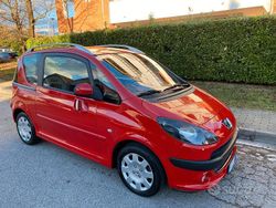 Rosso Usata 2009 Peugeot 1007 Monovolume | 3800 € (Buon prezzo)