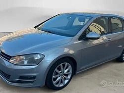 Grigio Usata 2013 VW Golf VII Highline Tre volumi | 13.900 € (Buon prezzo)