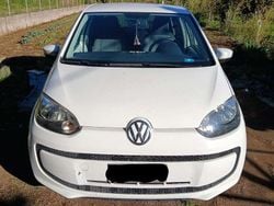 Bianco Usata 2015 VW up! Due volumi | 6500 € (Buon prezzo)