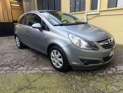 Other Usata 2010 Opel Corsa Sport Tre volumi | 3200 € (Ottimo prezzo)