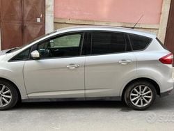 Usata 2012 Ford C-MAX Monovolume | 6100 € (Buon prezzo)