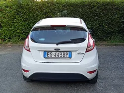 Usata 2013 Ford Fiesta Due volumi | 5800 € (Buon prezzo)