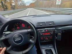 Blu Usata 2004 Audi A4 Tre volumi | 1650 € (Ottimo prezzo)