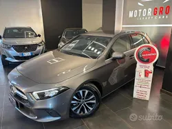 Grigio Usata 2021 Mercedes A180 Business Tre volumi | 23.990 € (Super prezzo)