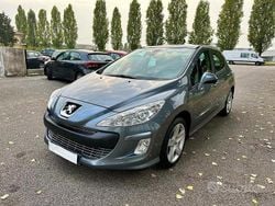 Grigio Usata 2008 Peugeot 308 Premium Tre volumi | 2990 € (Buon prezzo)