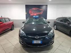 Usata 2015 Opel Astra Station wagon | 5499 € (Buon prezzo)