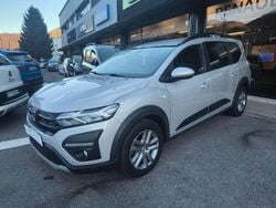 Argento Usata 2022 Dacia Jogger Comfort Monovolume | 13.400 € (Buon prezzo)
