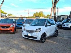 Bianco Usata 2015 Smart ForTwo Coupé Passion Due volumi | 8000 € (Buon prezzo)