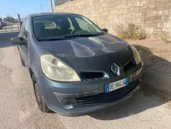 Grigio Usata 2006 Renault Clio II Tre volumi | 1600 € (Ottimo prezzo)