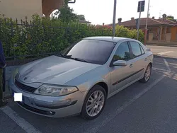 Argento Usata 2002 Renault Laguna II Dynamique Tre volumi | 1200 €