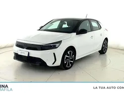 Bianco tetto nero Usata 2024 Opel Corsa S Tre volumi | 14.400 € (Buon prezzo)