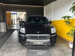Nero Usata 2023 Porsche Macan SUV | 69.800 € (Buon prezzo)