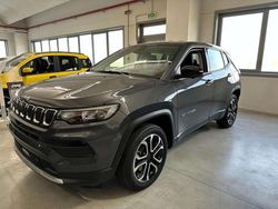 Graphite grey Nuova 2025 Jeep Compass Altitude SUV | 53.530 €