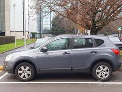 Grigio Usata 2007 Nissan Qashqai SUV | 4500 € (Buon prezzo)