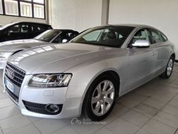 Argento Usata 2010 Audi A5 Ambiente Coupé | 9900 € (Buon prezzo)