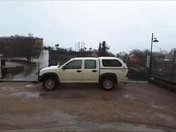 Bianco Usata 2010 Isuzu D-Max Tre volumi | 10.290 € (Ottimo prezzo)