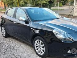 Nero Usata 2016 Alfa Romeo Giulietta Tre volumi | 7200 € (Buon prezzo)