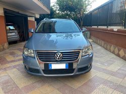 Grigio Usata 2009 VW Passat Station wagon | 3000 € (Buon prezzo)