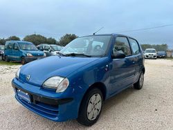Blu Usata 2005 Fiat 600 Tre volumi | 2600 € (Molto cara)