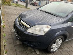 Usata 2009 Opel Zafira Monovolume | 299 €