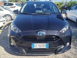 Nero Usata 2021 Toyota Yaris Hybrid Business Edition Tre volumi | 15.900 € (Ottimo prezzo)