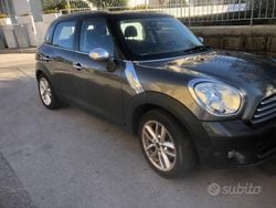 Usata 2011 Mini Countryman SUV | 2000 €