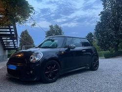 Nero Usata 2011 Mini ONE Due volumi | 8800 € (Molto cara)