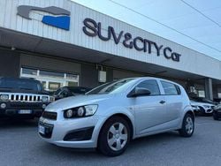 Argento Usata 2013 Chevrolet Aveo Tre volumi | 3900 € (Buon prezzo)