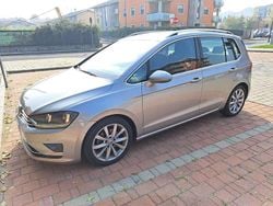 Grigio Usata 2016 VW Golf Sportsvan Executive Monovolume | 11.200 € (Buon prezzo)