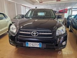 Nero Usata 2010 Toyota RAV4 Luxury Station wagon | 9500 € (Buon prezzo)