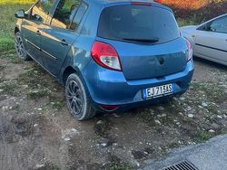 Blu Usata 2011 Renault Clio III Tre volumi | 1350 € (Super prezzo)