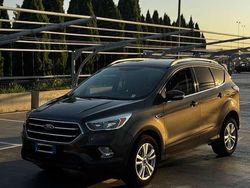 Usata 2017 Ford Kuga Titanium SUV | 13.500 € (Molto cara)
