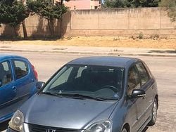 Usata 2005 Honda Civic Due volumi | 700 € (Super prezzo)