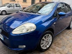 Usata 2009 Fiat Grande Punto Dynamic Due volumi | 2500 € (Buon prezzo)