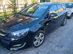 Nero Usata 2014 Opel Astra Station wagon | 5000 € (Buon prezzo)