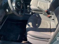 Verde Usata 2006 VW Polo Tre volumi | 1900 € (Super prezzo)