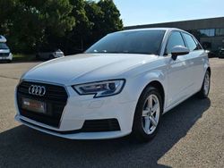 Bianco Usata 2020 Audi A3 Sportback g-tron Sport Due volumi | 18.500 € (Cara)
