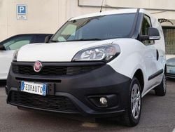 Bianco gelato Usata 2021 Fiat Doblò Monovolume | 12.799 € (Buon prezzo)