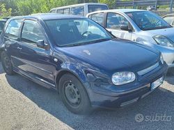 Blu Usata 1999 VW Golf IV Due volumi | 590 € (Buon prezzo)