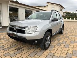 Argento Usata 2013 Dacia Duster Lauréate SUV | 7900 € (Molto cara)