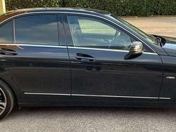 Nero Usata 2011 Mercedes C220 Avantgarde Tre volumi | 12.450 € (Ottimo prezzo)