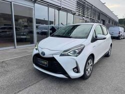 Bianco Usata 2018 Toyota Yaris Hybrid Active Due volumi | 11.890 € (Buon prezzo)