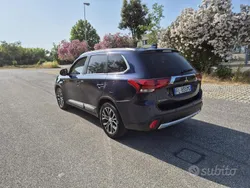 Nero Usata 2017 Mitsubishi Outlander Instyle SUV | 16.490 € (Buon prezzo)