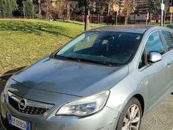 Usata 2012 Opel Astra Cosmo Tre volumi | 2000 € (Ottimo prezzo)