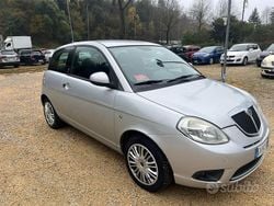 Grigio Usata 2010 Lancia Ypsilon Due volumi | 2400 € (Ottimo prezzo)
