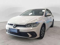 Grigio Usata 2022 VW Polo Life Tre volumi | 17.700 € (Buon prezzo)