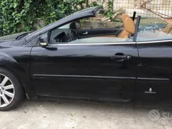 Usata 2012 Ford Focus Cabriolet Cabrio | 3000 €