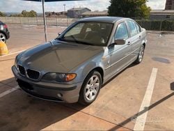 Grigio Usata 2003 BMW 320 Tre volumi | 3700 € (Buon prezzo)